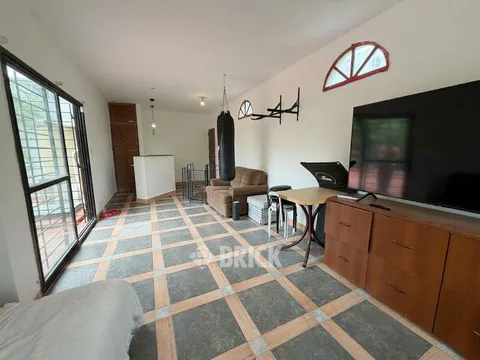 GUAYRA al 1800 Piso PB 32