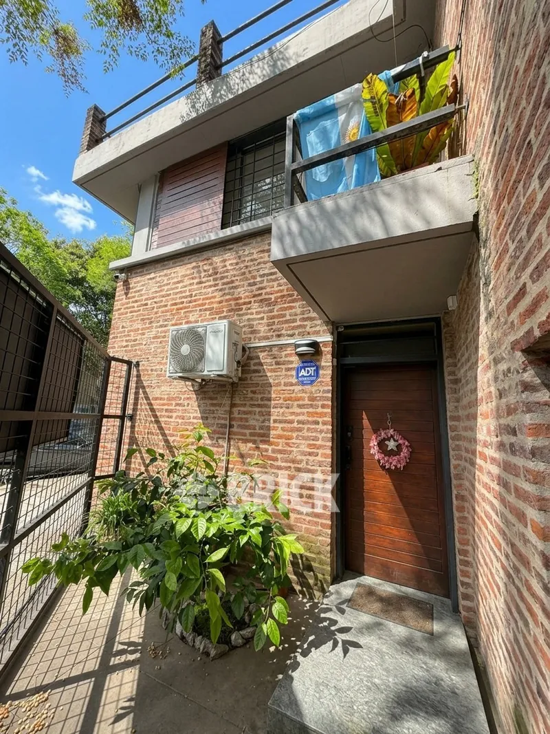 GUAYRA al 1800 Piso PB 43