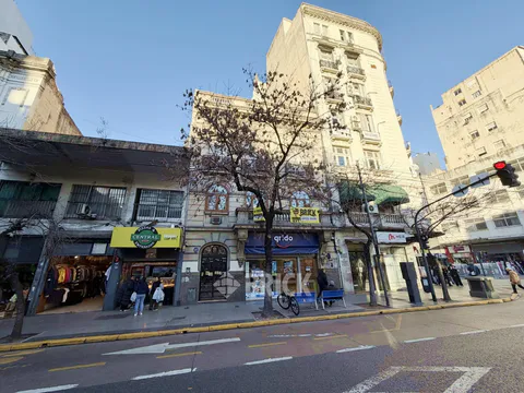 PUEYRREDON, AV. al 600 Piso 1 76