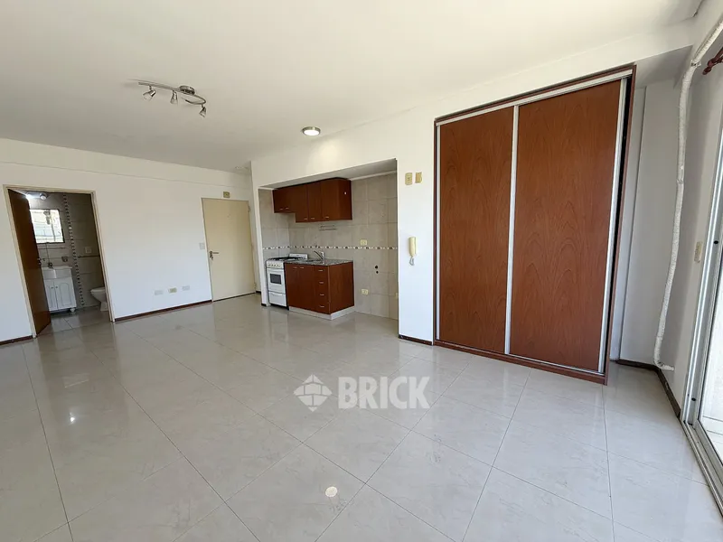 ENTRE RIOS AV. al 1300 Piso 6 6