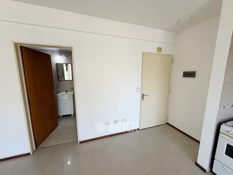 ENTRE RIOS AV. al 1300 Piso 6 8