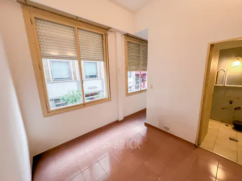 PARAGUAY al 500 Piso 1