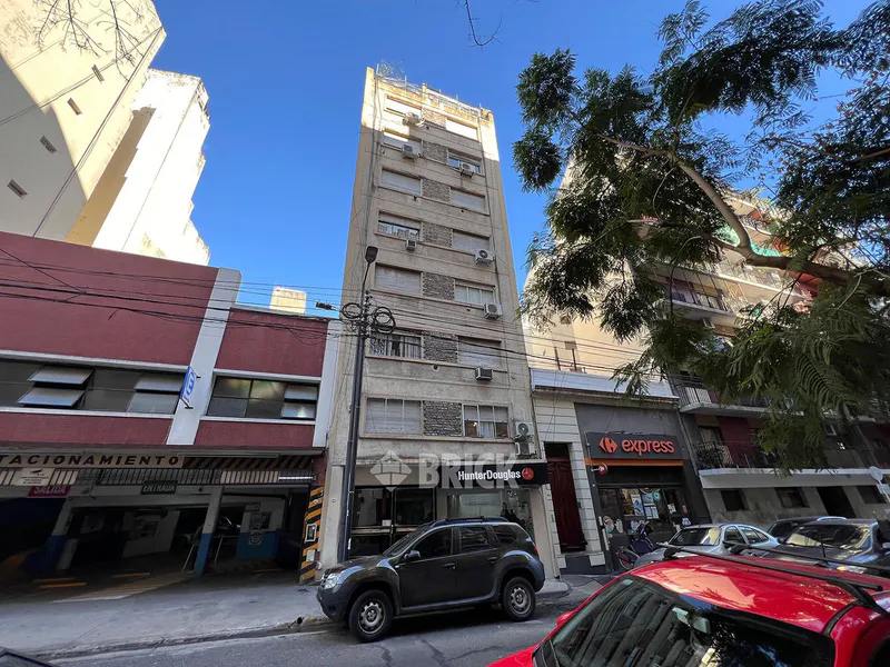 PACHECO DE MELO, JOSE ANDRES al 2600 Piso 7 10