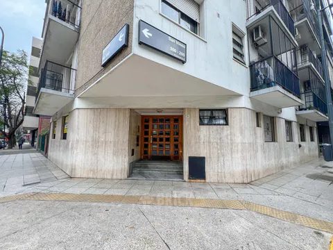 SAN IRENEO al 200 Piso PB 17