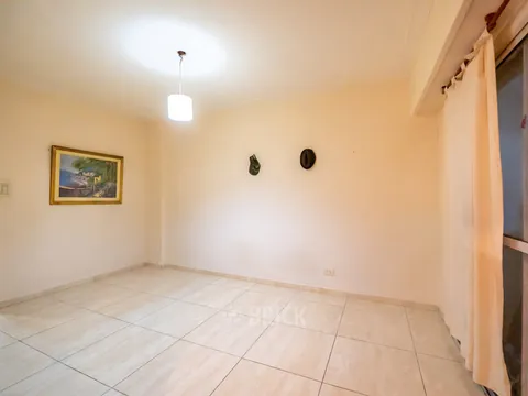 SAN IRENEO al 200 Piso PB