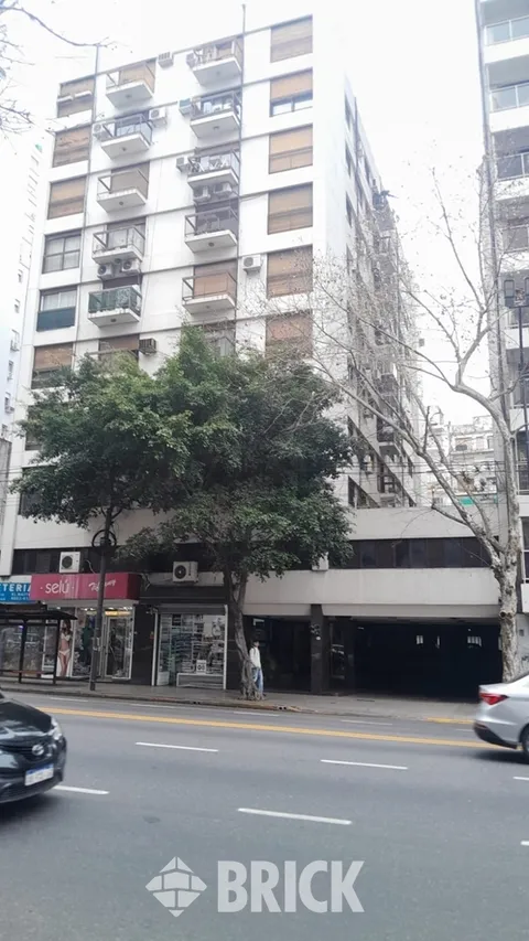LAS HERAS, AV. al 2400 Piso 3 16
