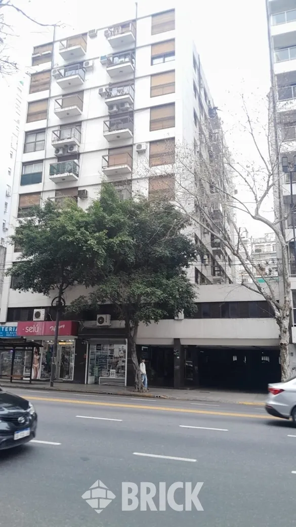 LAS HERAS, AV. al 2400 Piso 3 16
