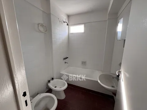 SUIPACHA al 700 Piso 10