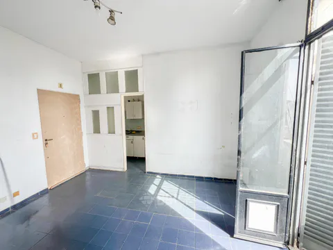 RIVADAVIA, AV. al 2700 Piso 6