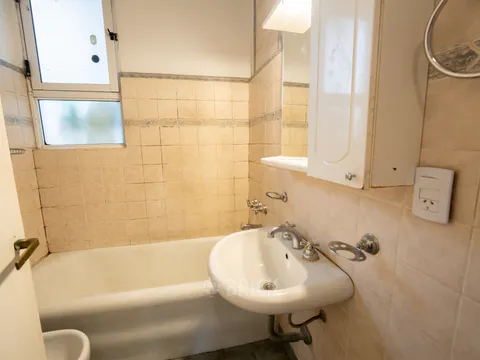 CHACABUCO al 600 Piso 2 16