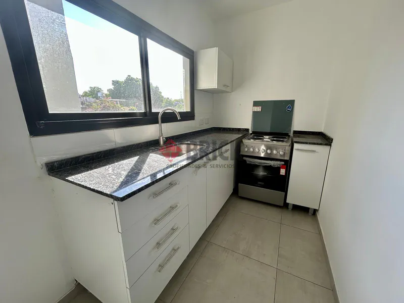 CESAR MALNATTI al 1900 Piso 3 8